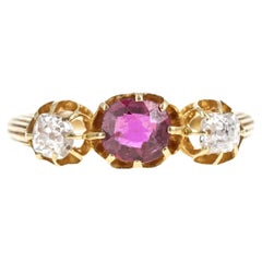 Victorian 18K Yellow Gold 0.53 Carat Ruby Old Mine Diamond Three Stone Ring