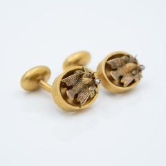 Victorian 18 Karat Gold and Natural Pearl Doves of Peace Cufflinks, circa 1880s