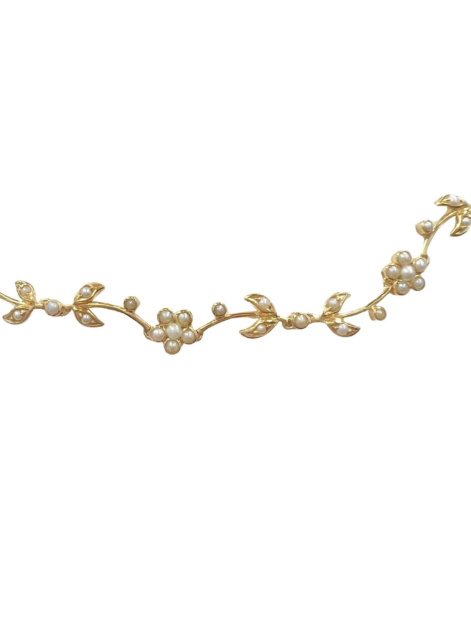 Vittoriano Collana vittoriana con fiori in oro giallo 18k e perle di mare in vendita