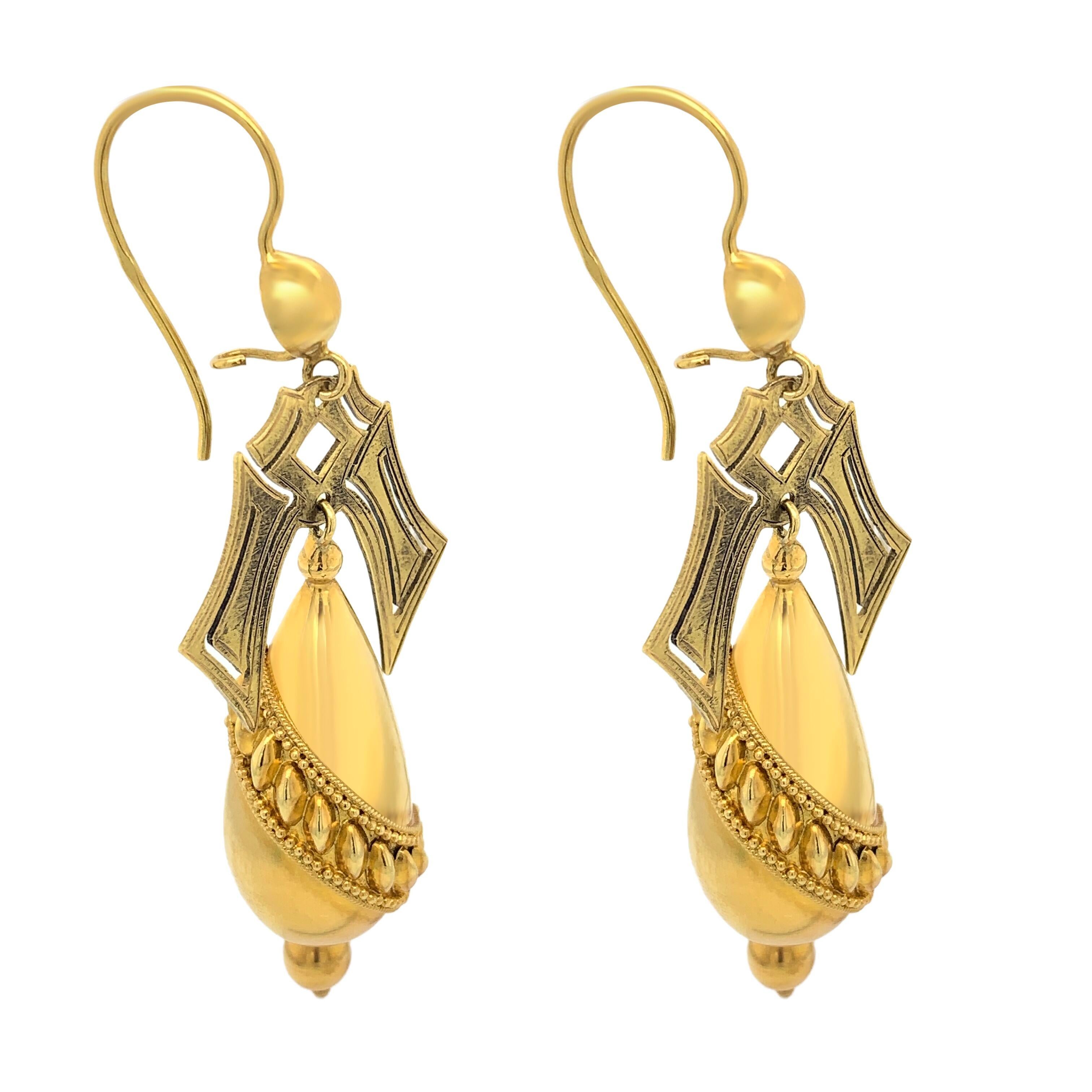 Victorian 18 Karat Yellow Gold Earrings In Excellent Condition For Sale In New York, NY