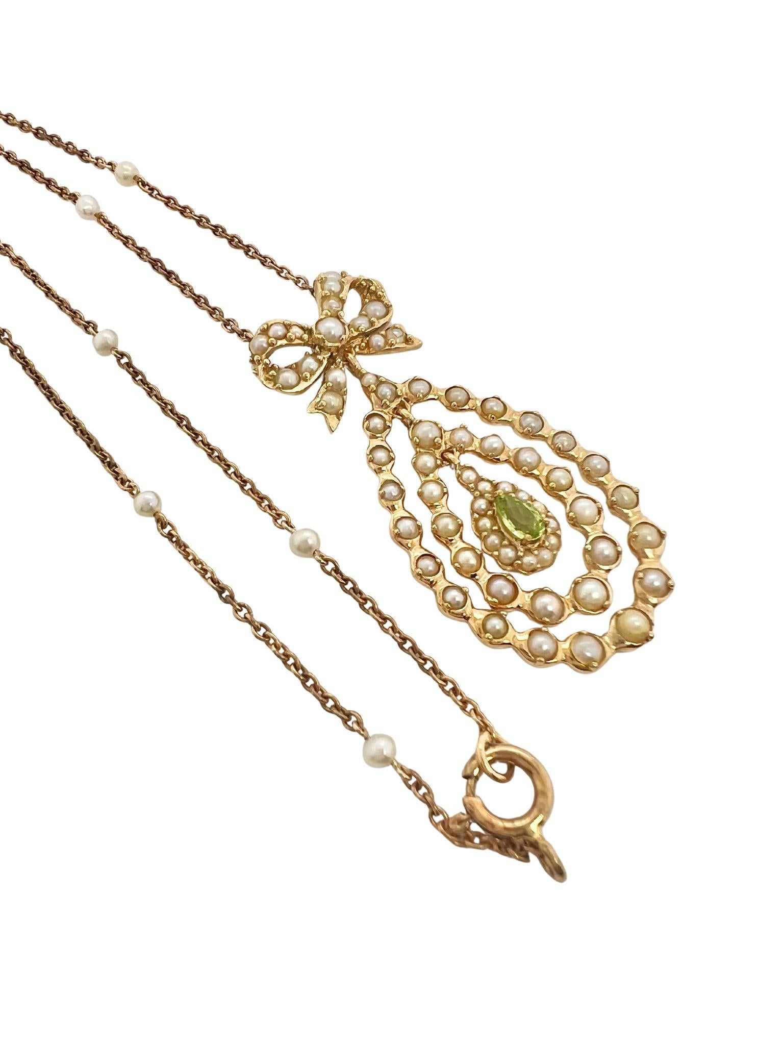 Victorien Collier victorien en or jaune 18k avec émeraude et perles de rocaille en vente