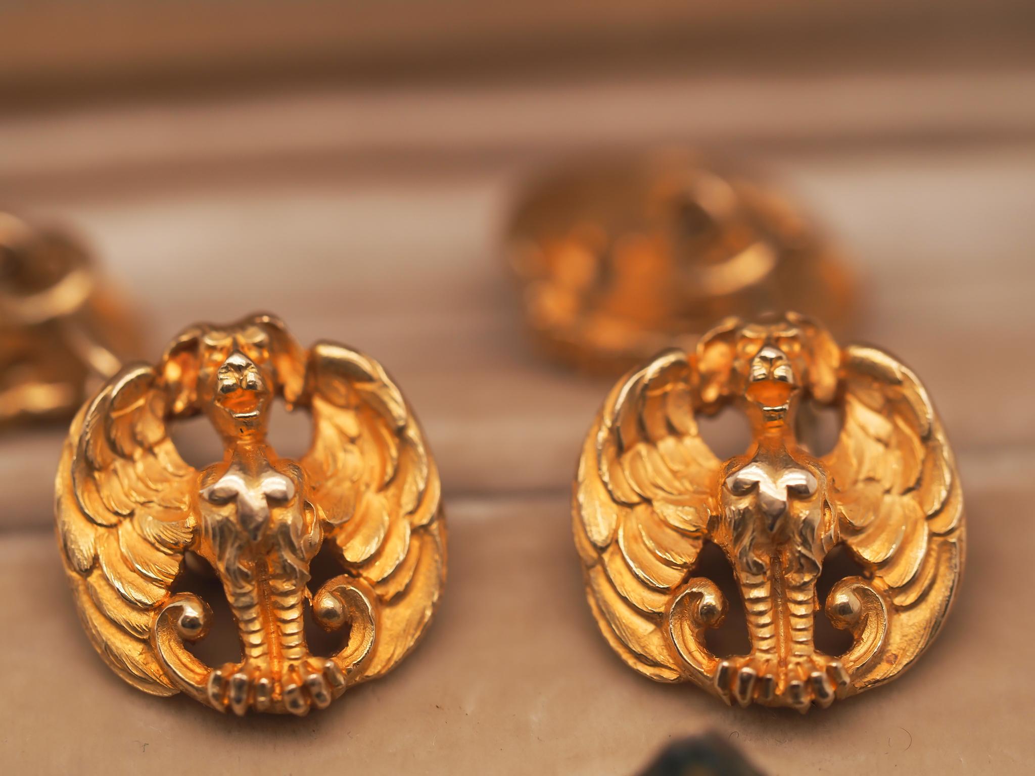 Boutons de manchette victoriens en or jaune 18 carats gregoyle Bon état - En vente à Hicksville, NY