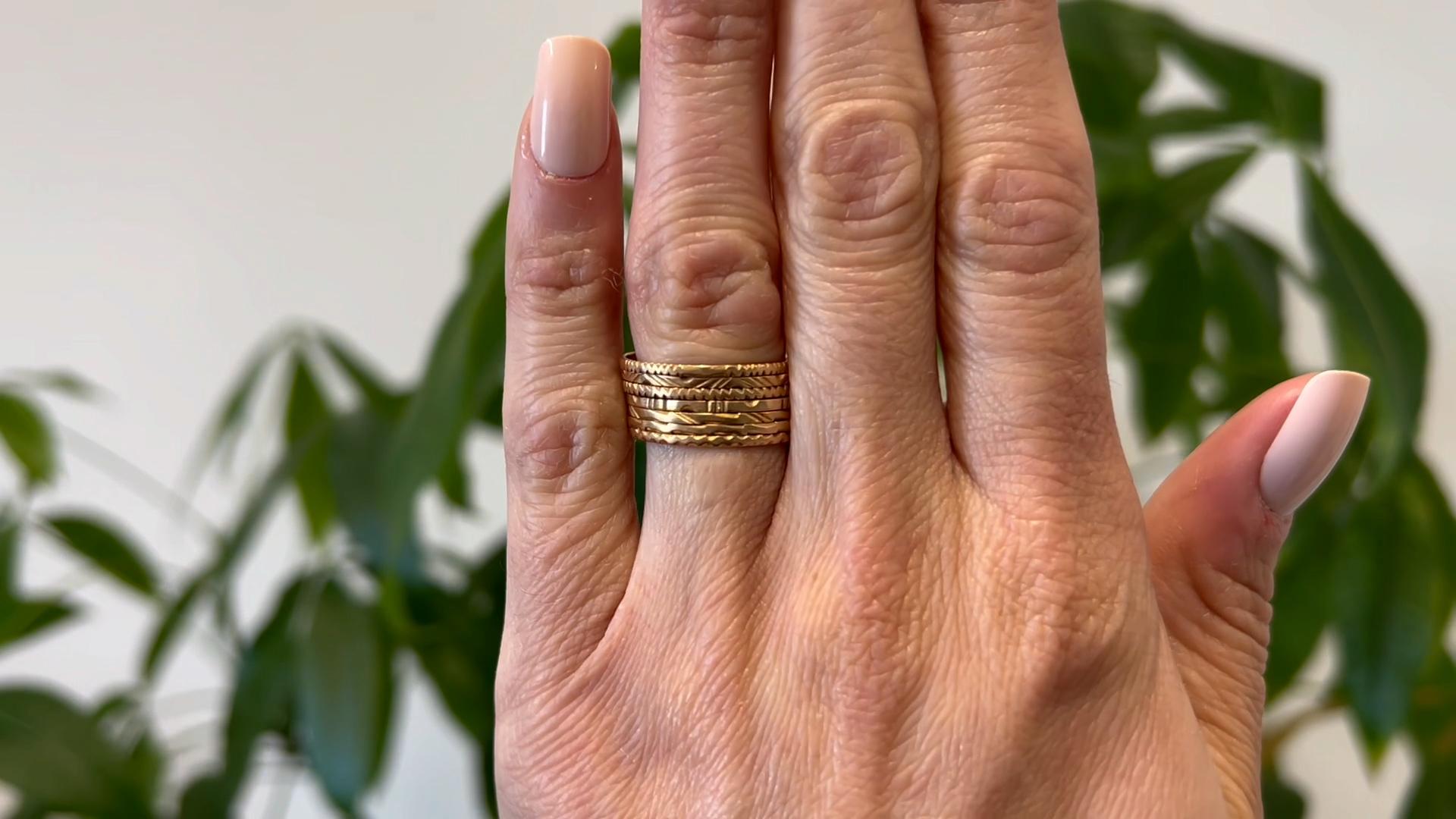 Victorian 18k Yellow Gold Harem Multi Stack Ring In Good Condition In Beverly Hills, CA