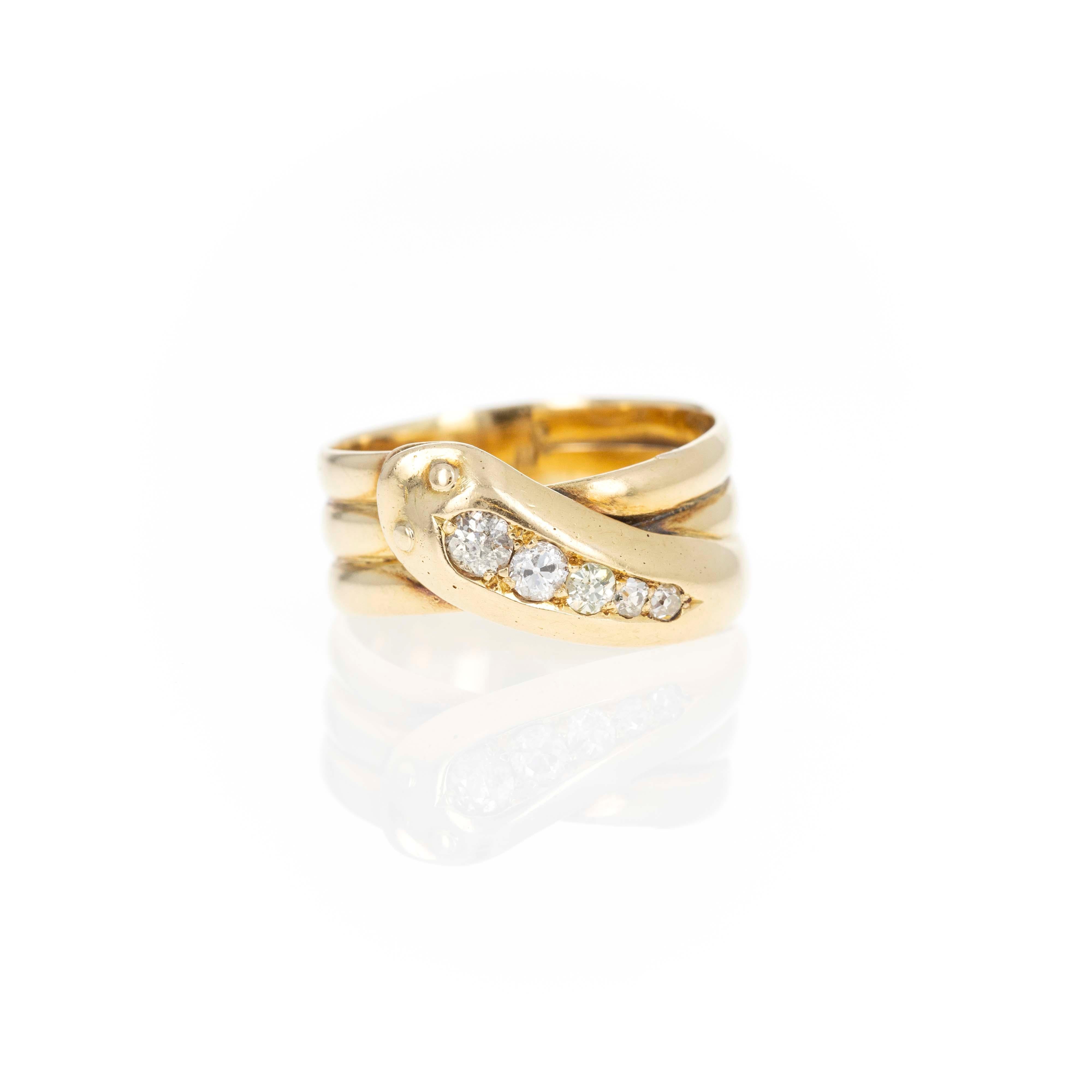 Bague victorienne en or jaune 18K avec serpent et diamants européens en vente 1