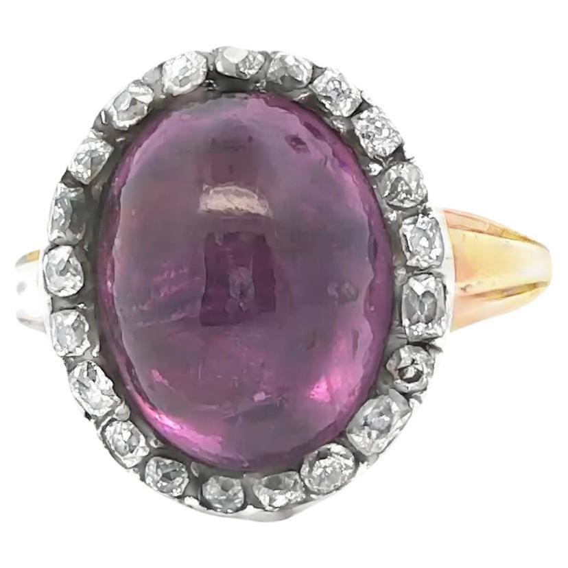 Anello vittoriano in oro giallo 18 carati con zaffiro viola e diamanti in vendita