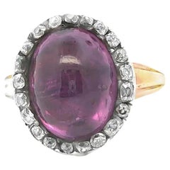 Anello vittoriano in oro giallo 18 carati con zaffiro viola e diamanti