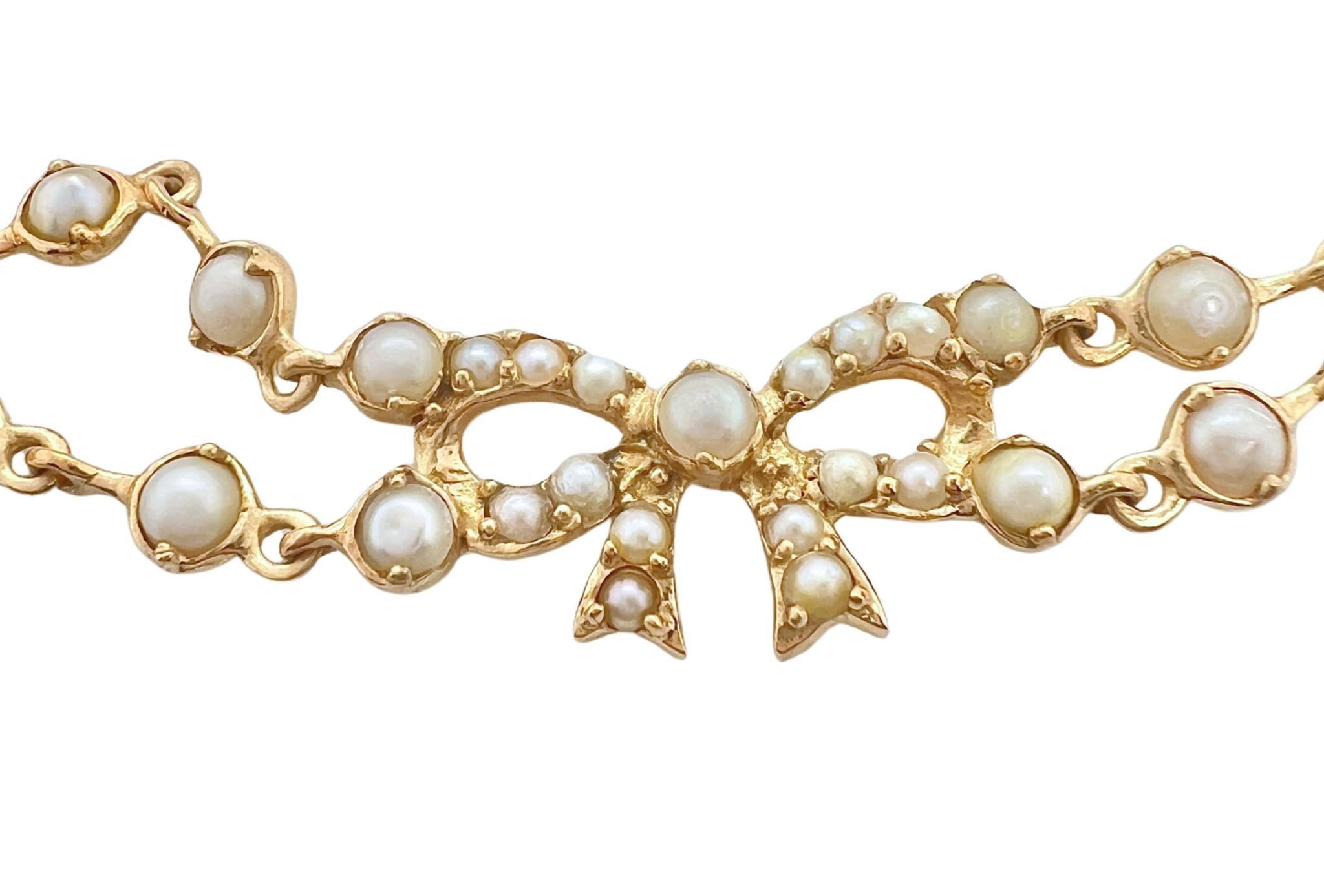 Pulsera Victoriana de Oro Amarillo de 18k con Perlas de Siembra

Detalles:
Material: Oro amarillo de 18 quilates, perla en bruto, esmeralda verde 
Longitud de la pulsera: aprox. 17-18 cm
Peso: 8.1 gramos

En excelente estado