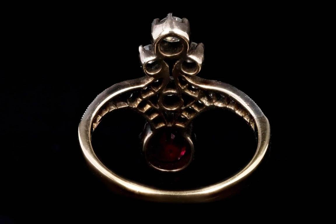 Viktorianischer Ring, 18 Karat Gelbgold Silber Top 1 Karat natürlicher Rubin und Diamant Ring Größe im Zustand „Hervorragend“ im Angebot in Cape May, NJ