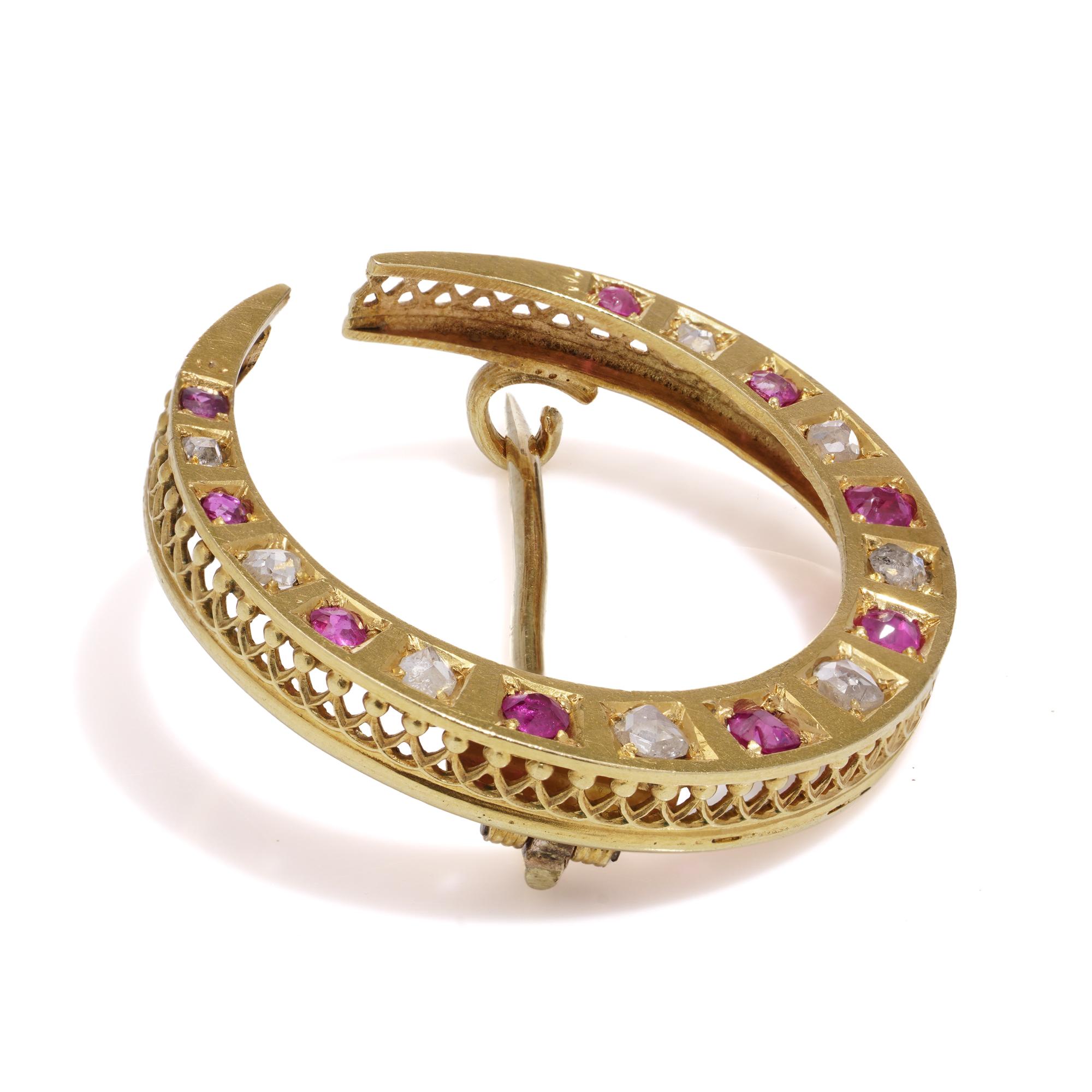 Victorian 18kt gold diamond and ruby crescent brooch  In Excellent Condition For Sale In Braintree, GB