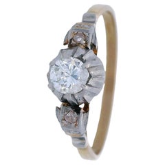 Anello vittoriano in oro 18kt con solitario e diamanti