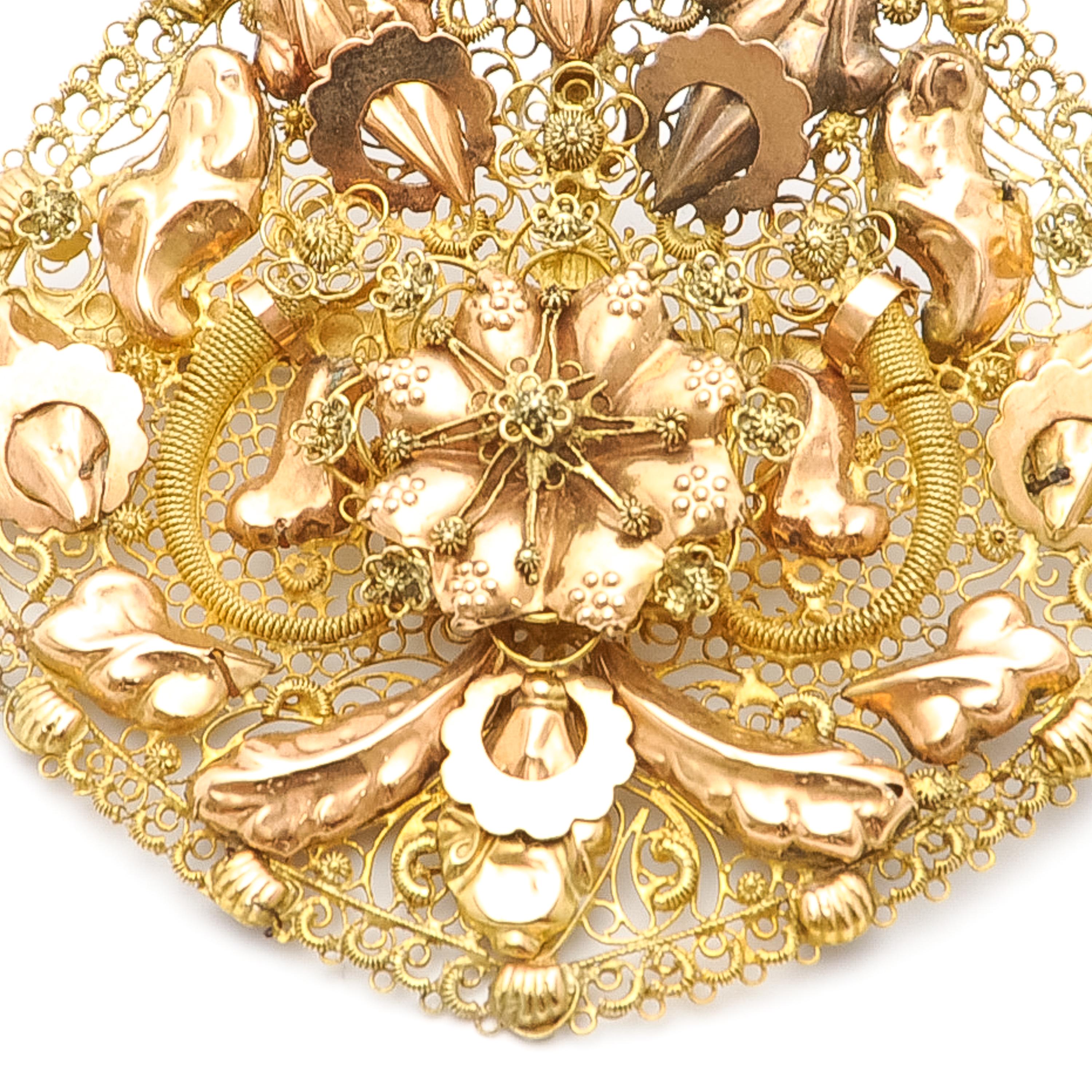 gold filigree brooch