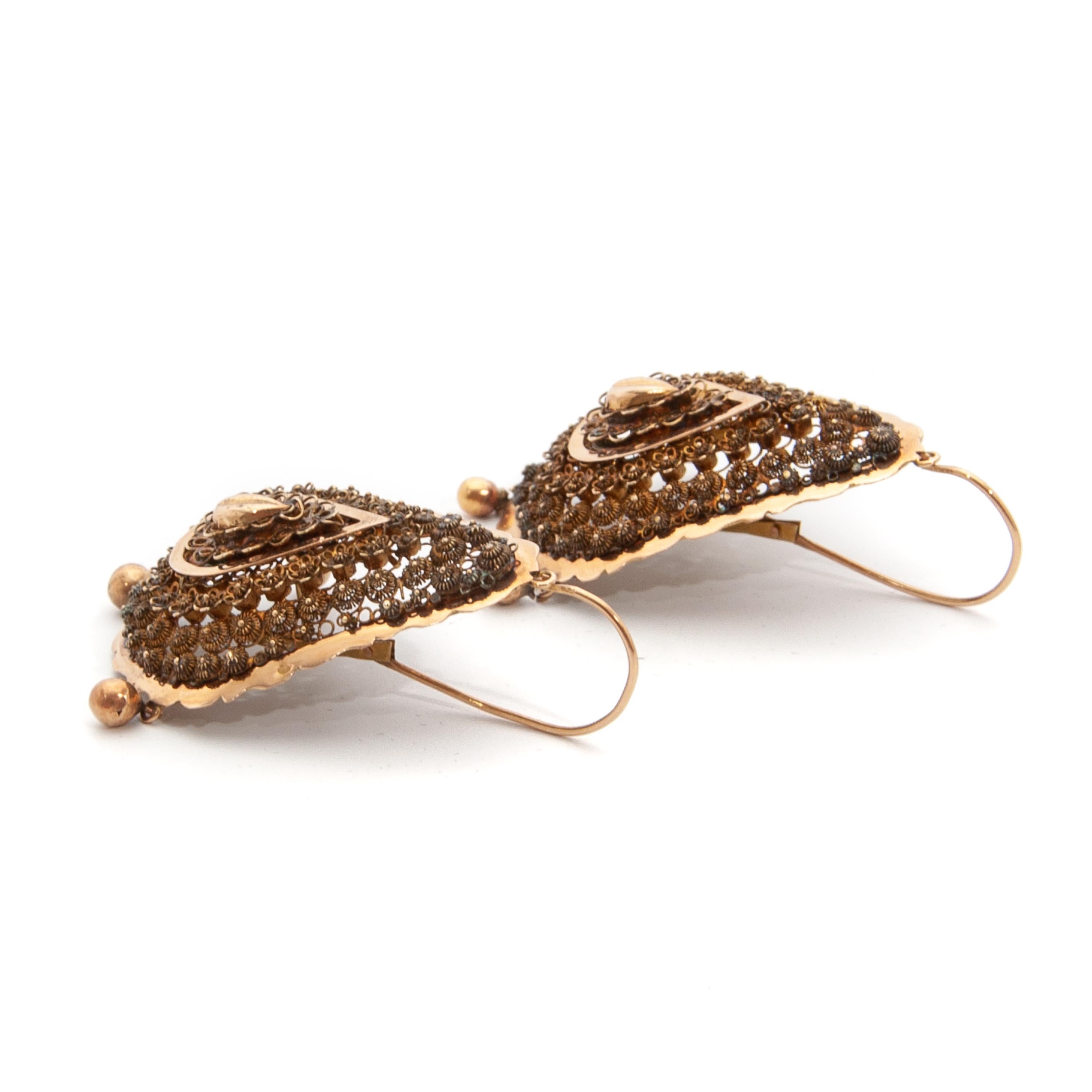 Antike filigrane Cannetille-Ohrringe aus 14 Karat Gold (Viktorianisch) im Angebot