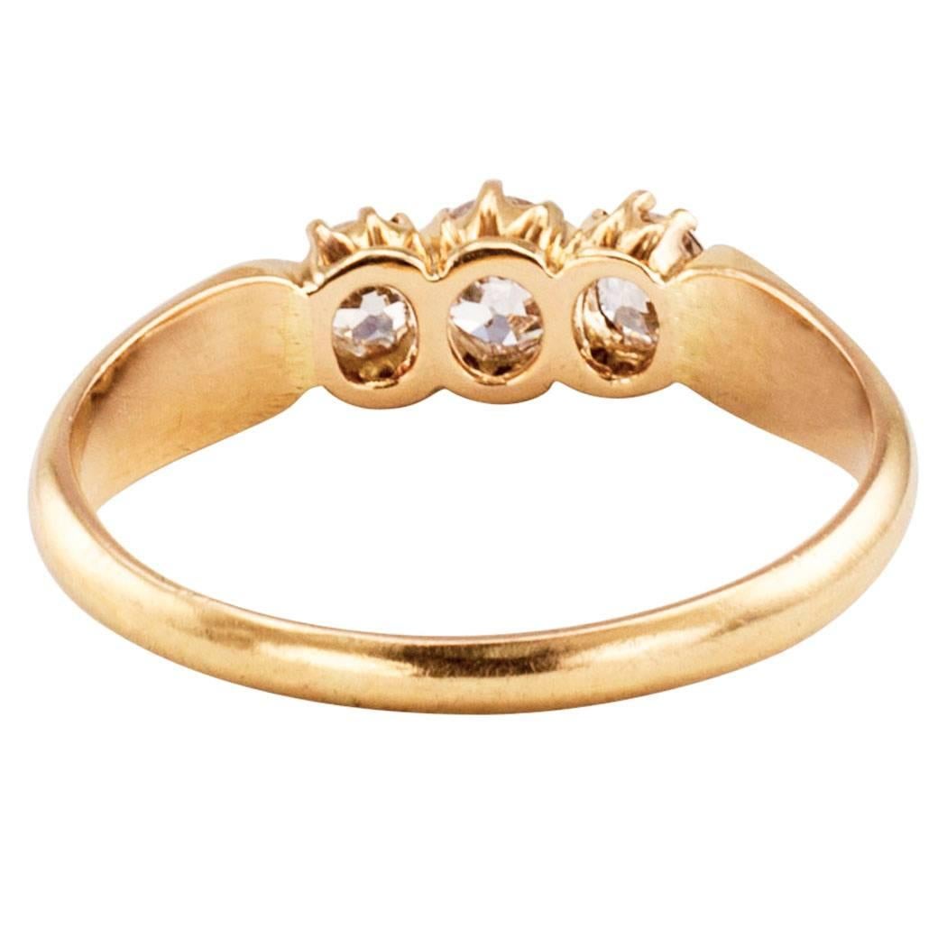 Women's Victorian 1900s Three-Stone Diamond Gold Ring