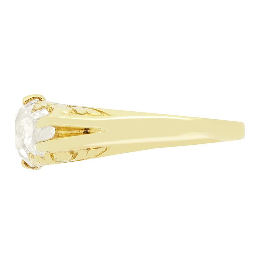Anillo victoriano de tres piedras y 1,90 quilates de diamantes, c.1880 Victoriano en venta