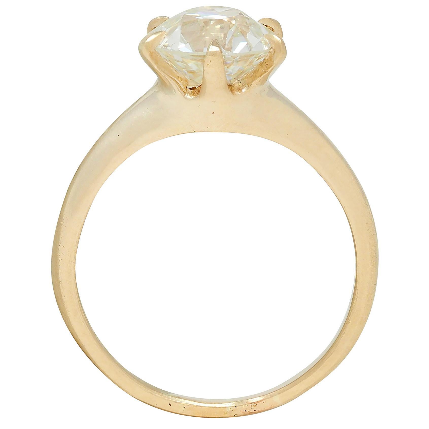 Victorian 1.96 CT European Diamond 14K Gold Antique Solitaire Engagement Ring For Sale 1