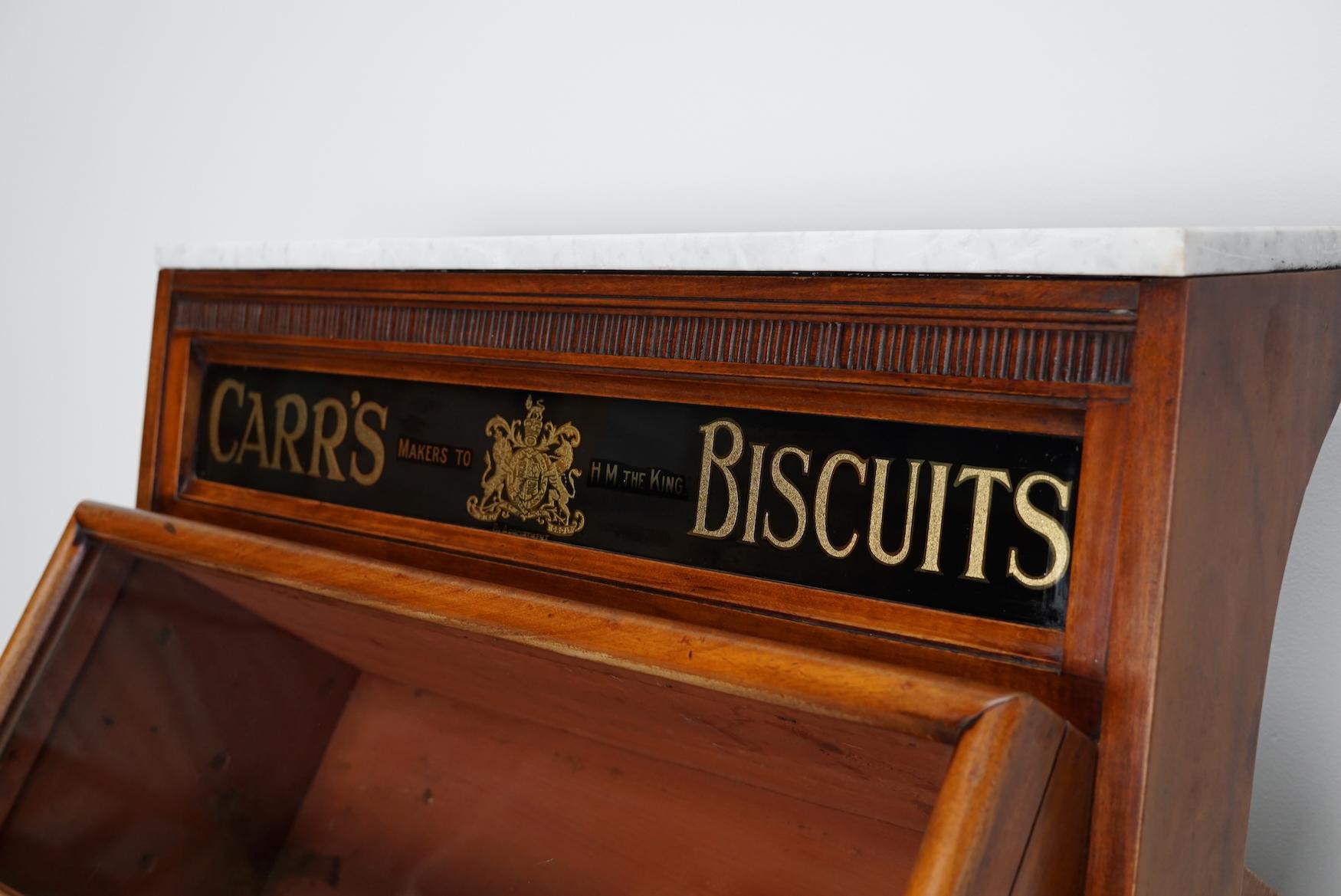 Vitrine / Meuble de magasin victorien en bois dur du 19e siècle pour les biscuits de Carrs en vente 11