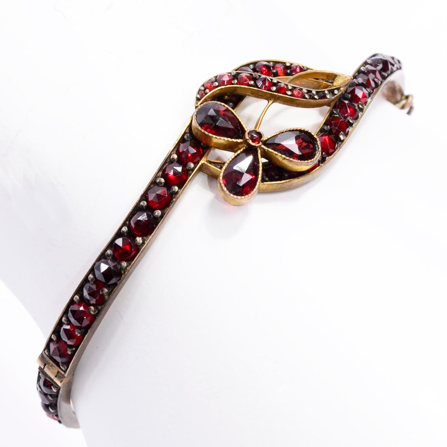 Art Nouveau Victorian 19th Century Vintage Red Garnet Bangle Bracelet w Clasp & Chain