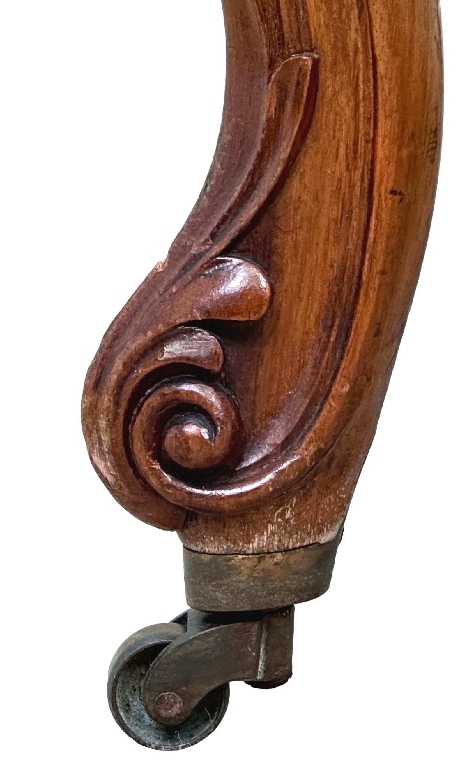 Viktorianischer Salonhocker aus Nussbaum des 19. im Zustand „Gut“ im Angebot in Bedfordshire, GB