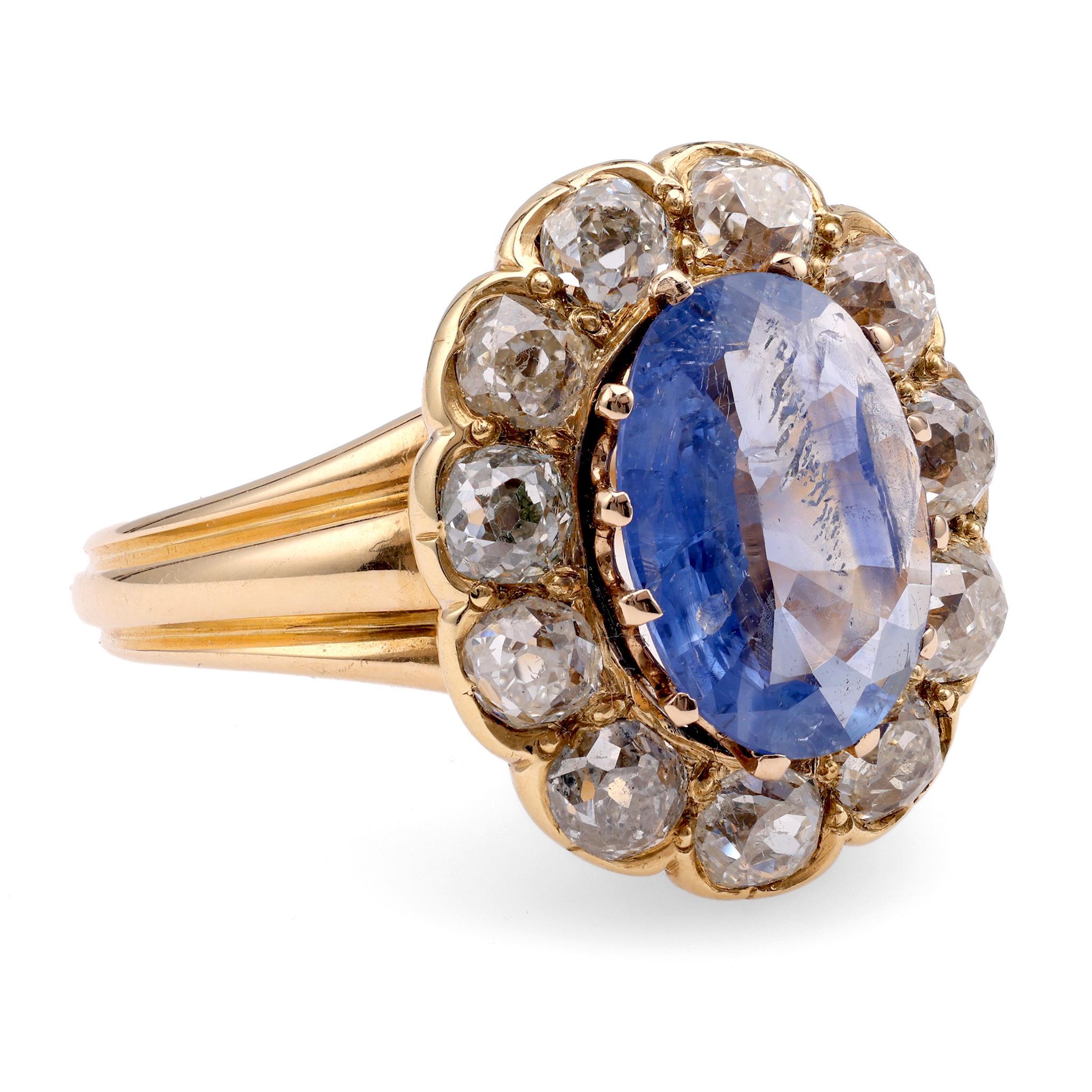 Anillo victoriano en racimo de oro amarillo de 18 quilates con zafiro y diamantes de 2 quilates Victoriano