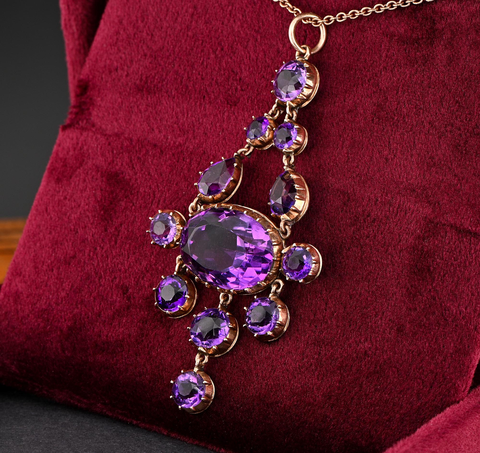 Victorian 20.00 Ct Natural Amethyst 9 Kt Gold Pendant For Sale 1
