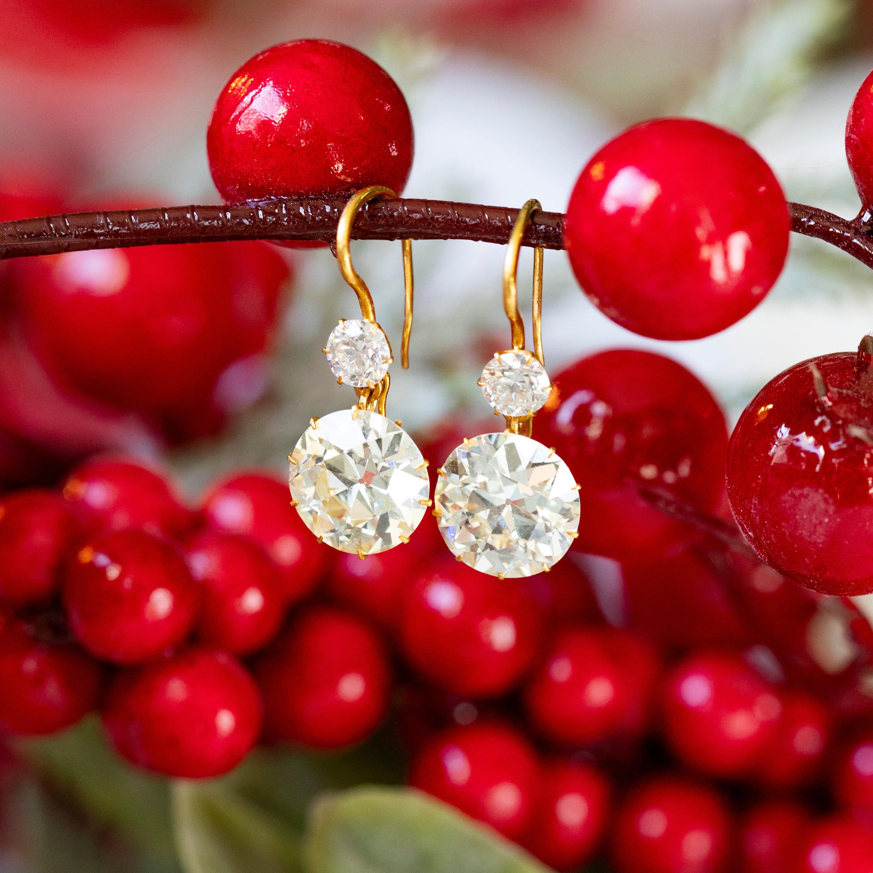Viktorianische Tropfenohrringe aus 20 Karat Gelbgold mit 8,40 Karat alteuropäischen Diamanten im Zustand „Hervorragend“ im Angebot in Cape May, NJ
