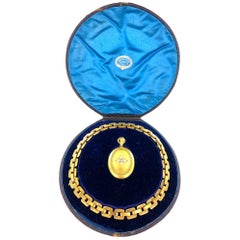 Antique Victorian 21 Karat Yellow Gold Locket Pendant Link Necklace Set