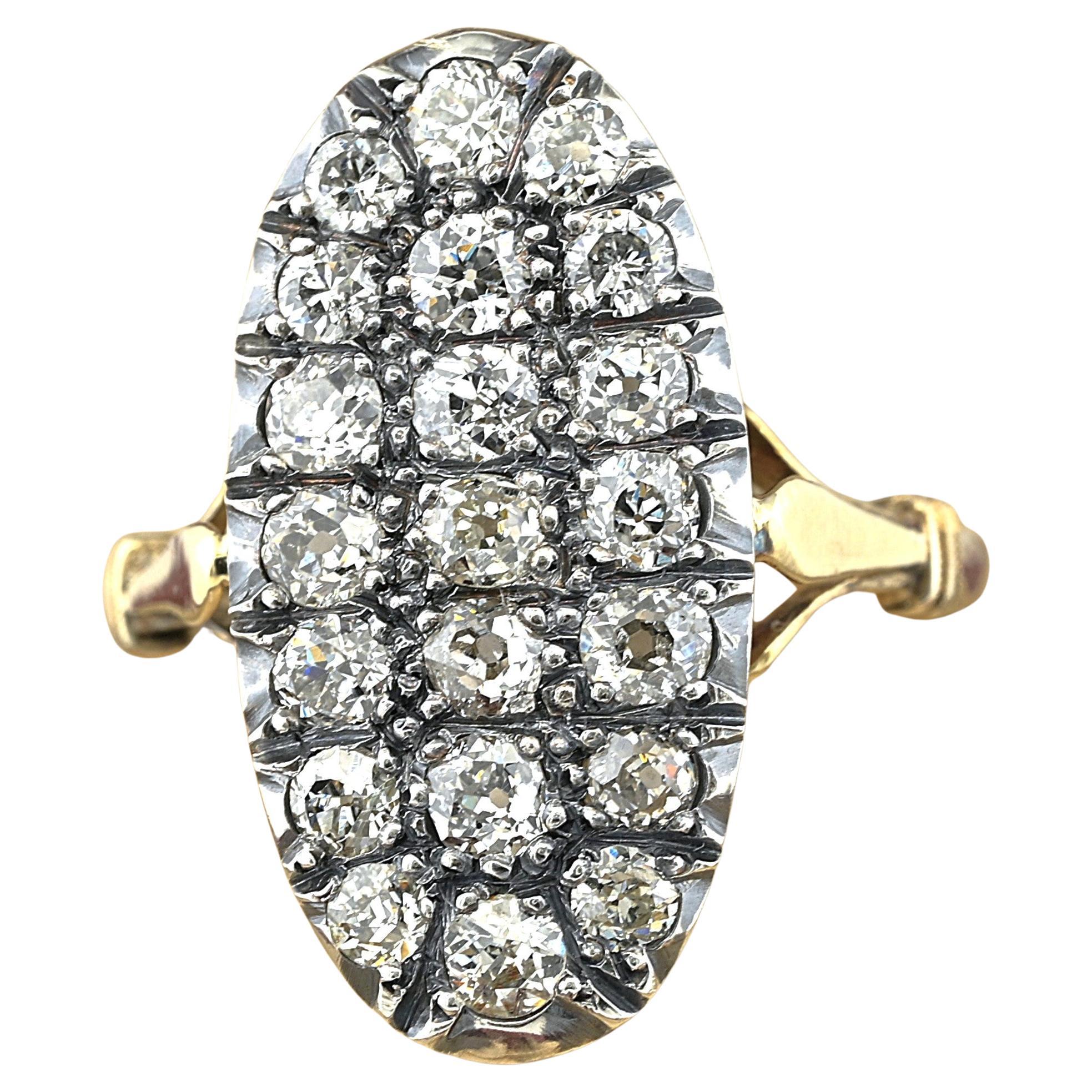 Anillo antiguo de oro amarillo de 18 quilates con racimo de diamantes, circa 1880 en venta