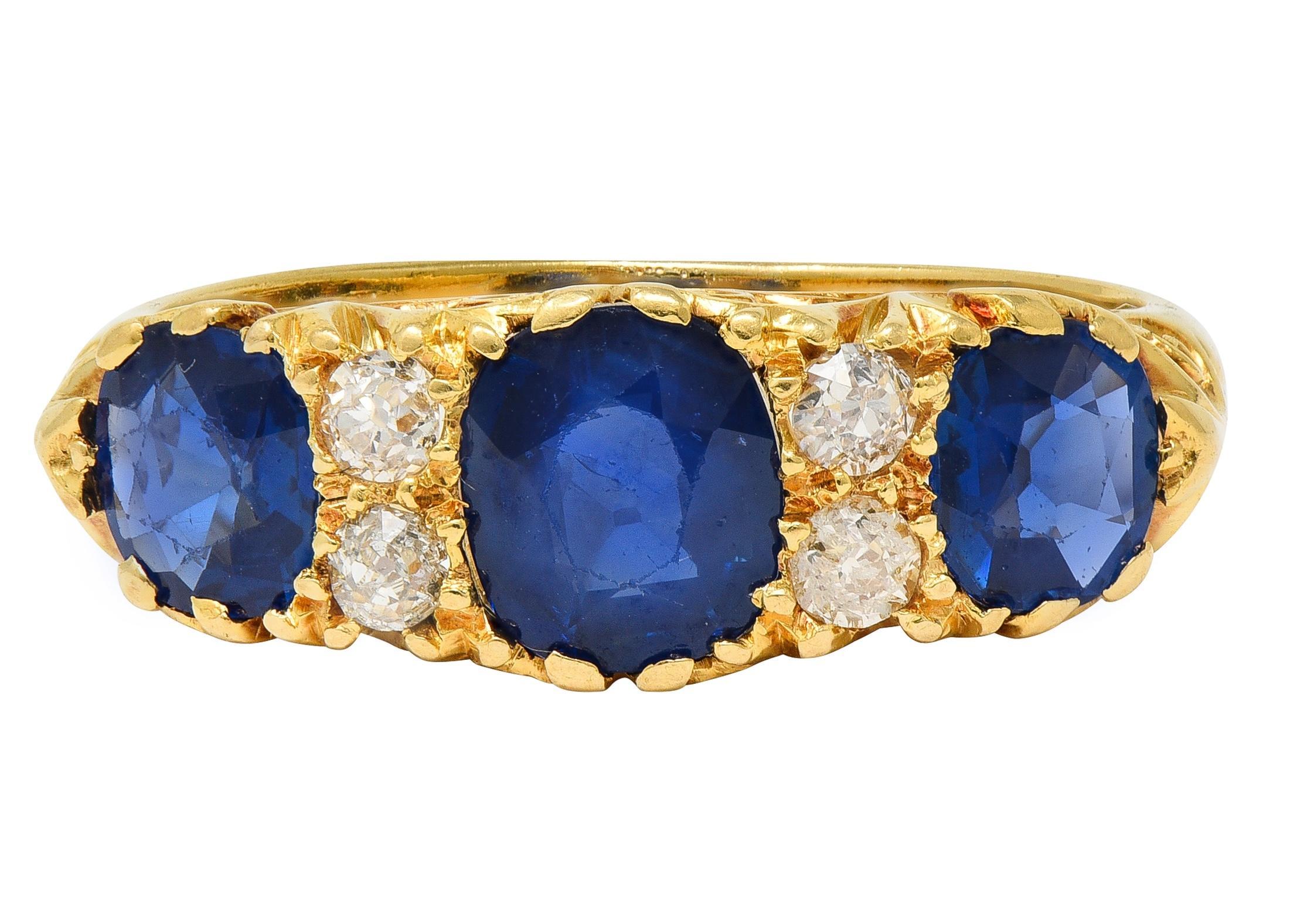 Bague Victorienne 2.14 CTW Saphir Diamant Or Jaune 18K Antique Scrolling Band en vente