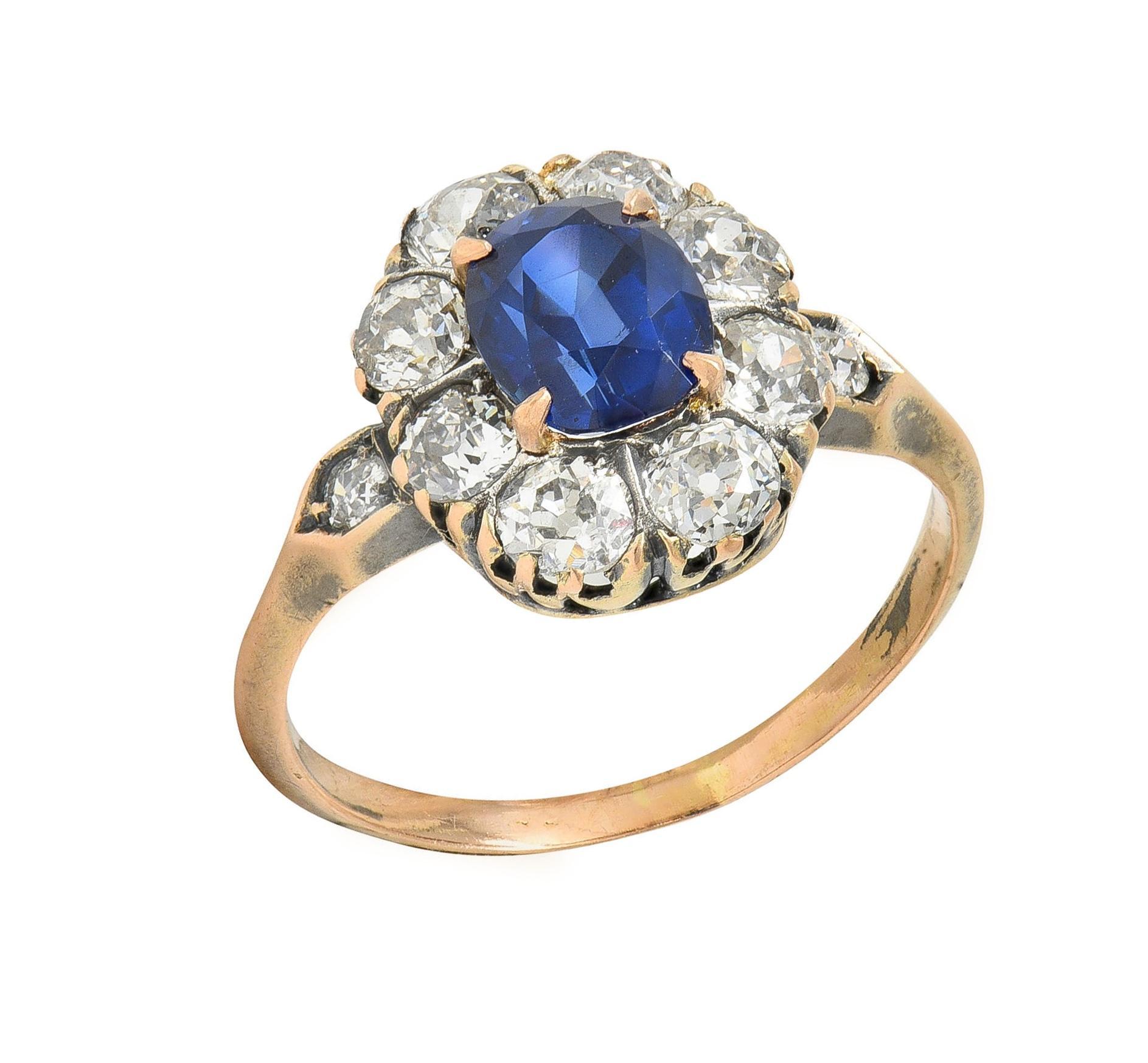 Victorian 2.18 CTW No Heat Burma Sapphire Diamond 18 Karat Rose Gold Halo Ring For Sale 3