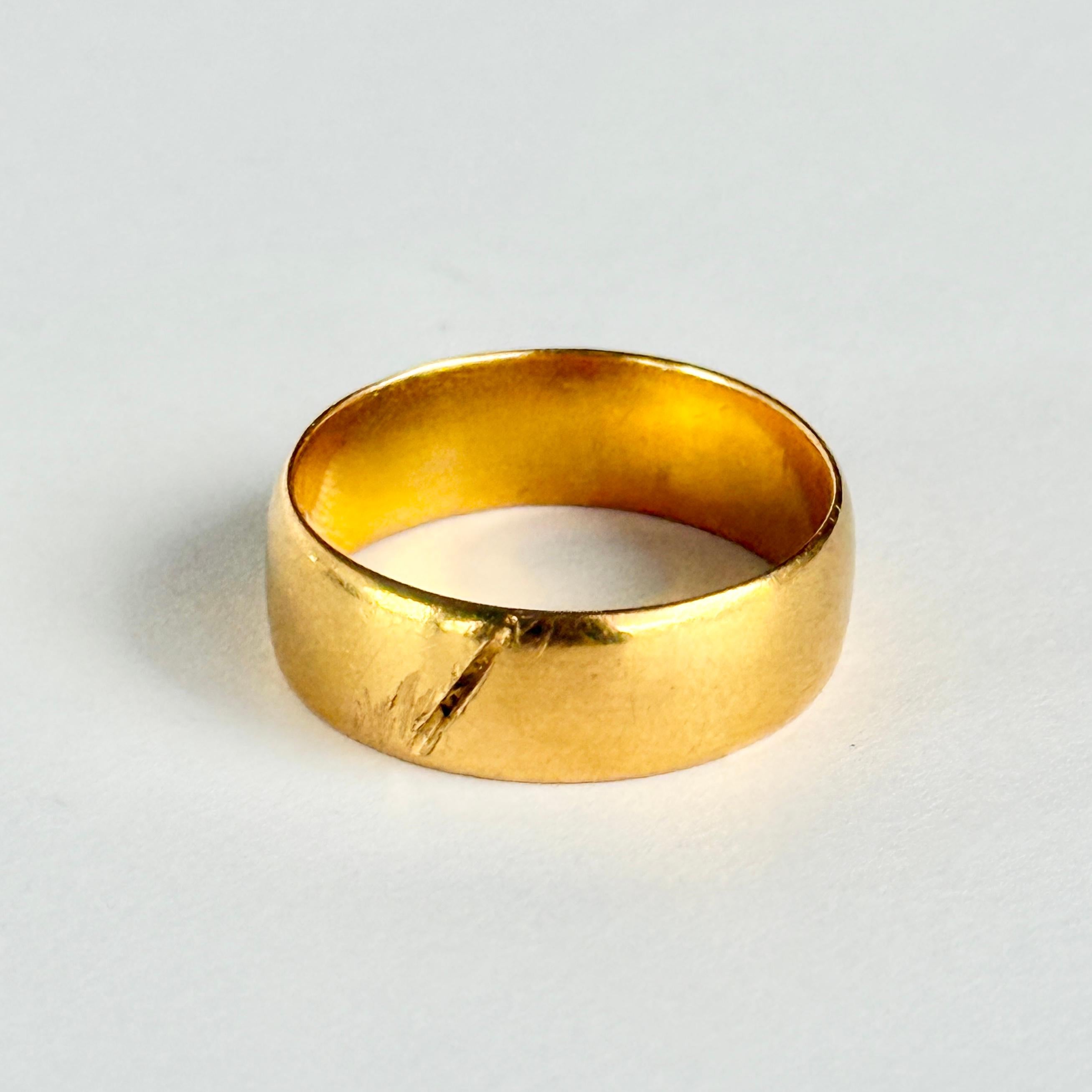 Victorian 22 Carat Gold Band For Sale 1