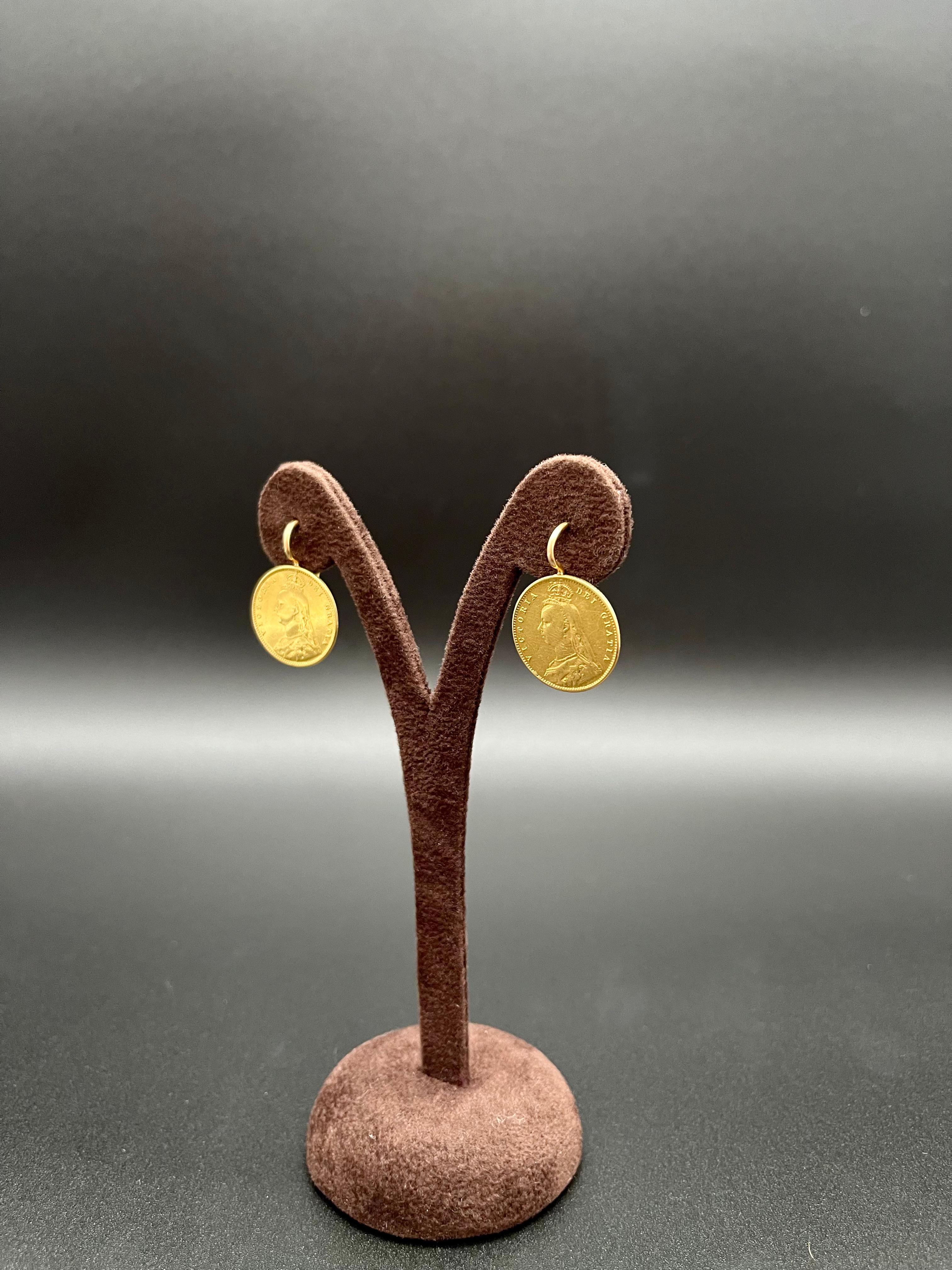 Victorian Yellow Gold Half Pound Coin Portuguese Solid Gold Frame Earrings In Fair Condition In Viana do Castelo, PT