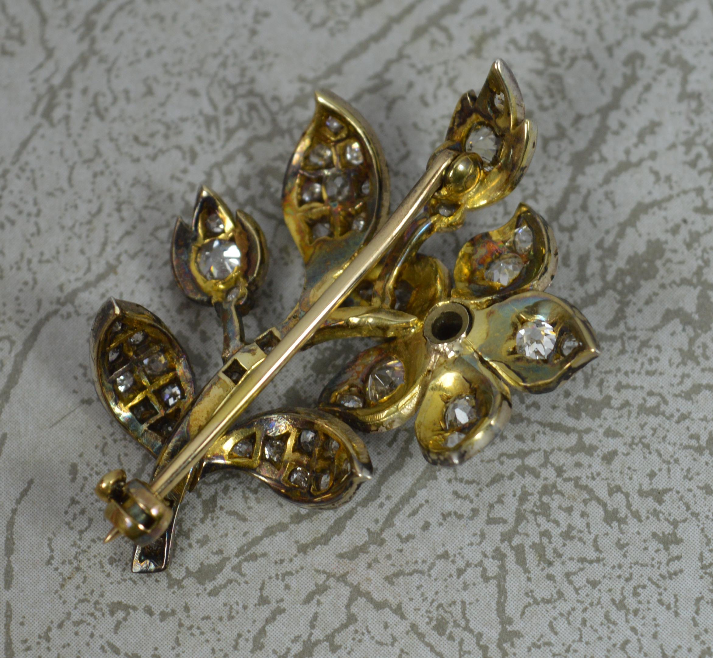 Victorian 2.25 Carat Old Cut Diamond 15ct Gold Flower Brooch 5