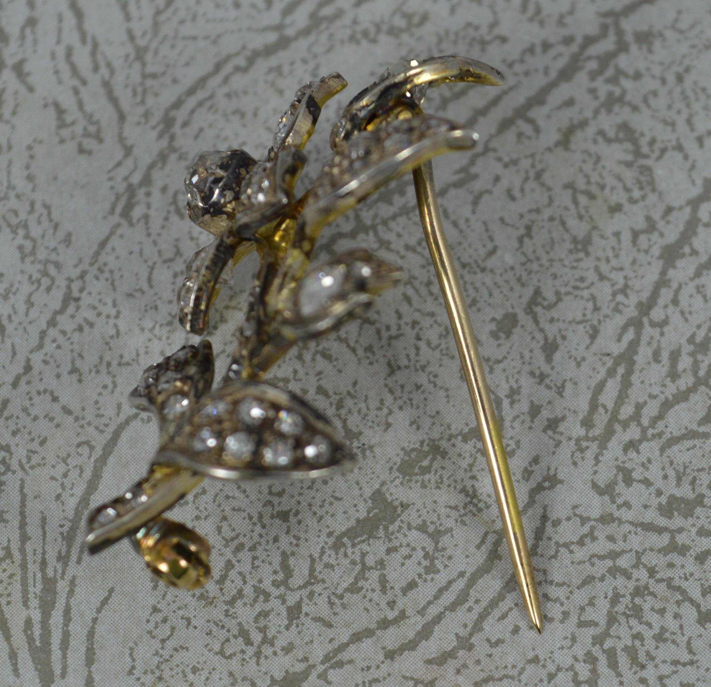 Victorian 2.25 Carat Old Cut Diamond 15ct Gold Flower Brooch 7