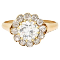 Victorian 2.26 Carats Diamond 18 Karat Yellow Gold Cluster Ring