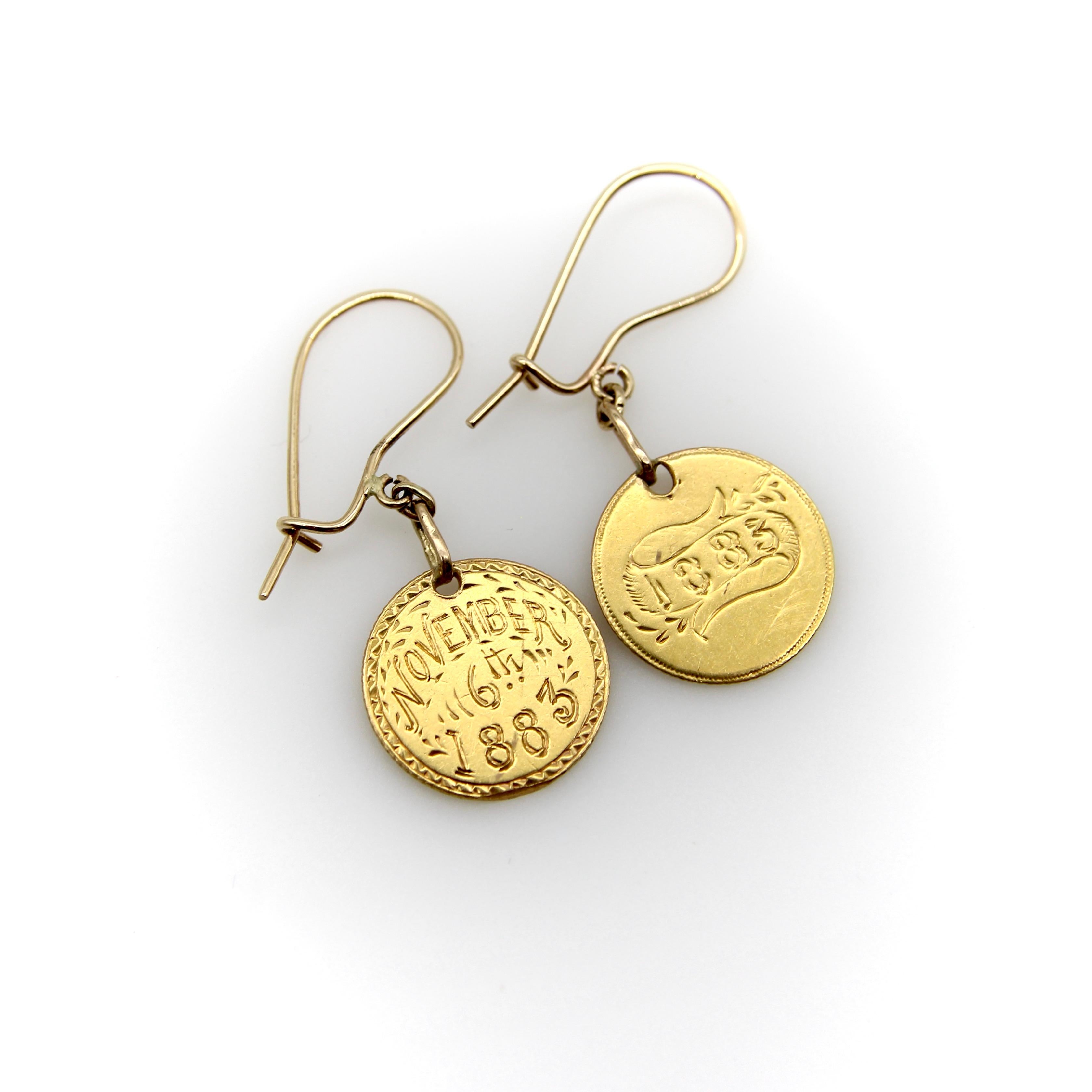 Victorian 22K Gold Hand Engraved Love Token Coin Earrings  In Good Condition For Sale In Venice, CA