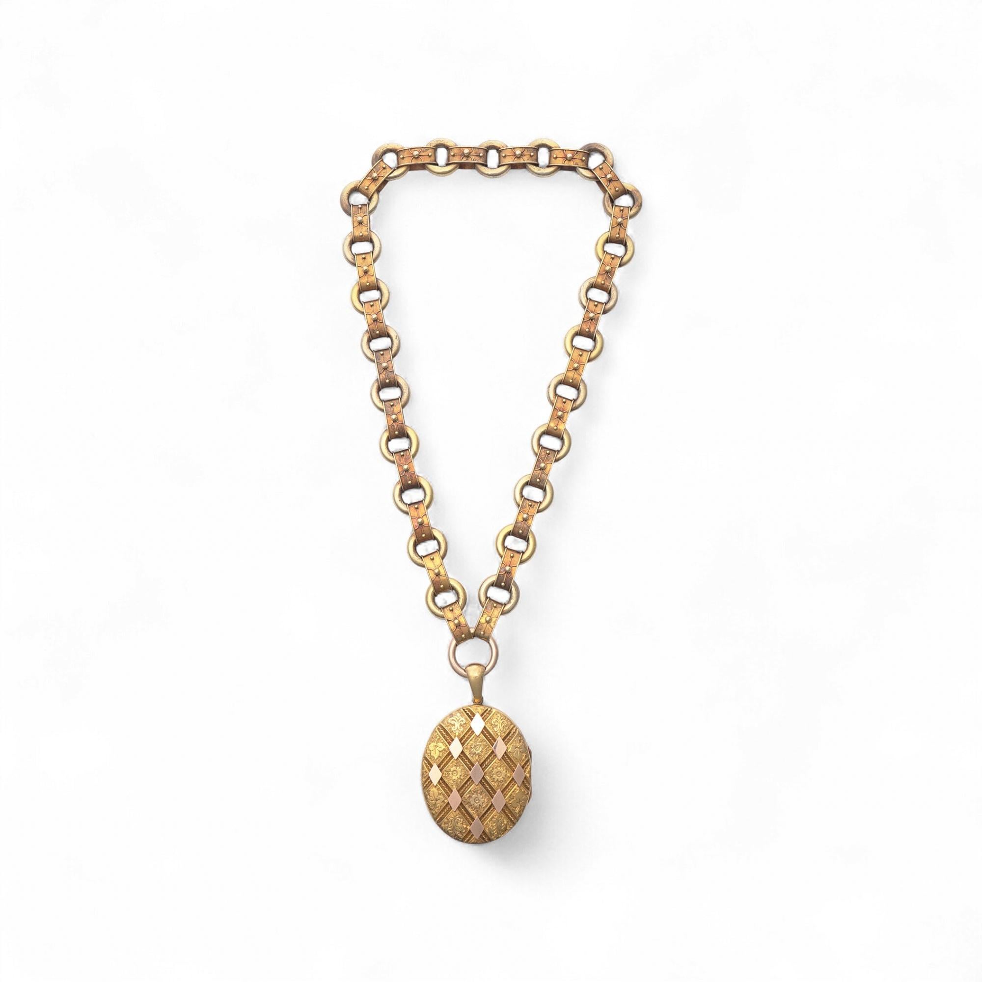 Donna Ciondolo vittoriano a medaglione in oro 22kt con collana a catena 20kt in vendita