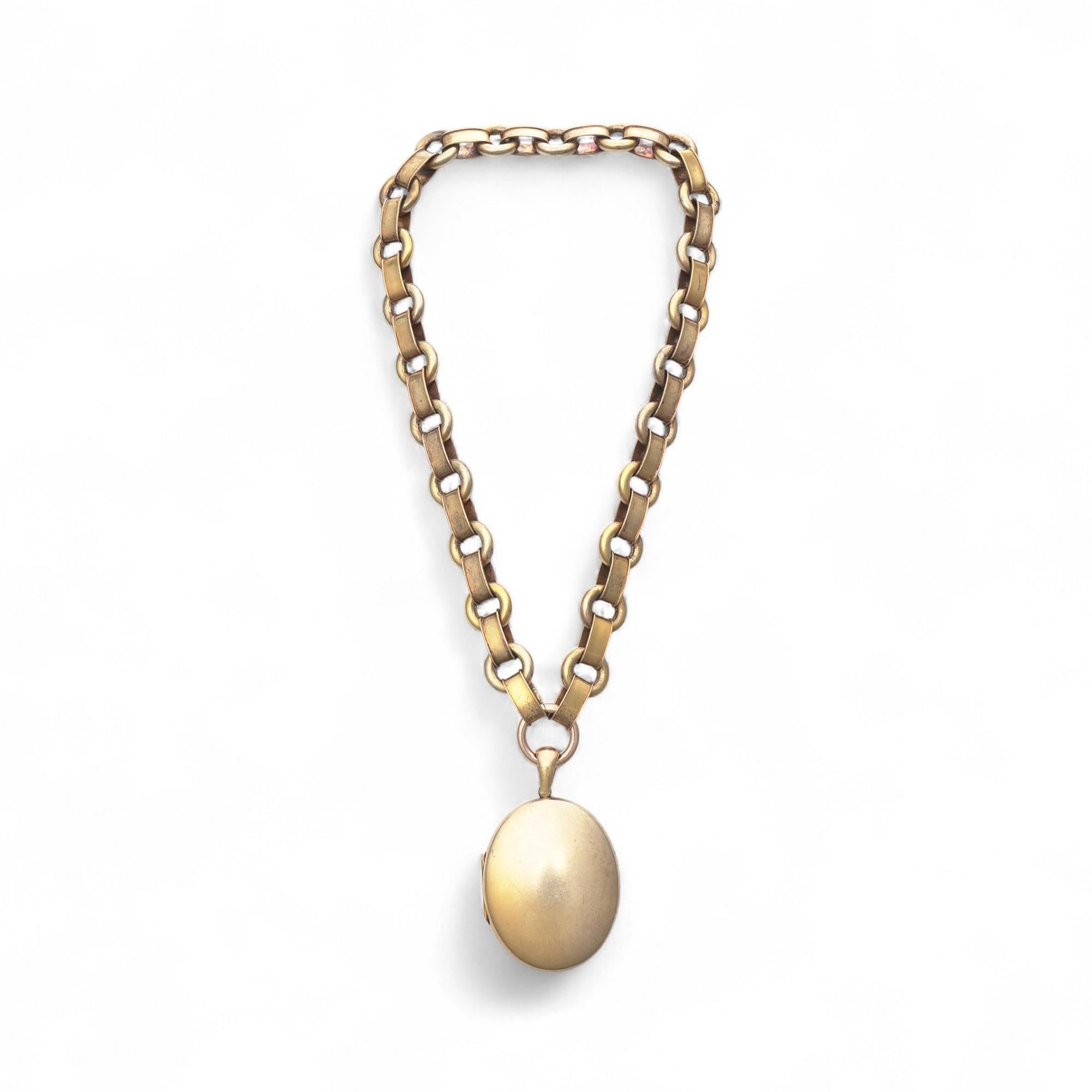 Ciondolo vittoriano a medaglione in oro 22kt con collana a catena 20kt in vendita 2