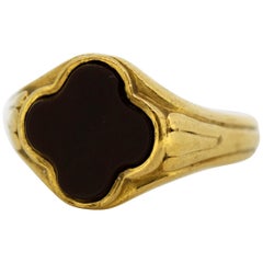 Victorian 22 Karat Yellow Gold Men's Ring with Carnelian Stone, London, 1892