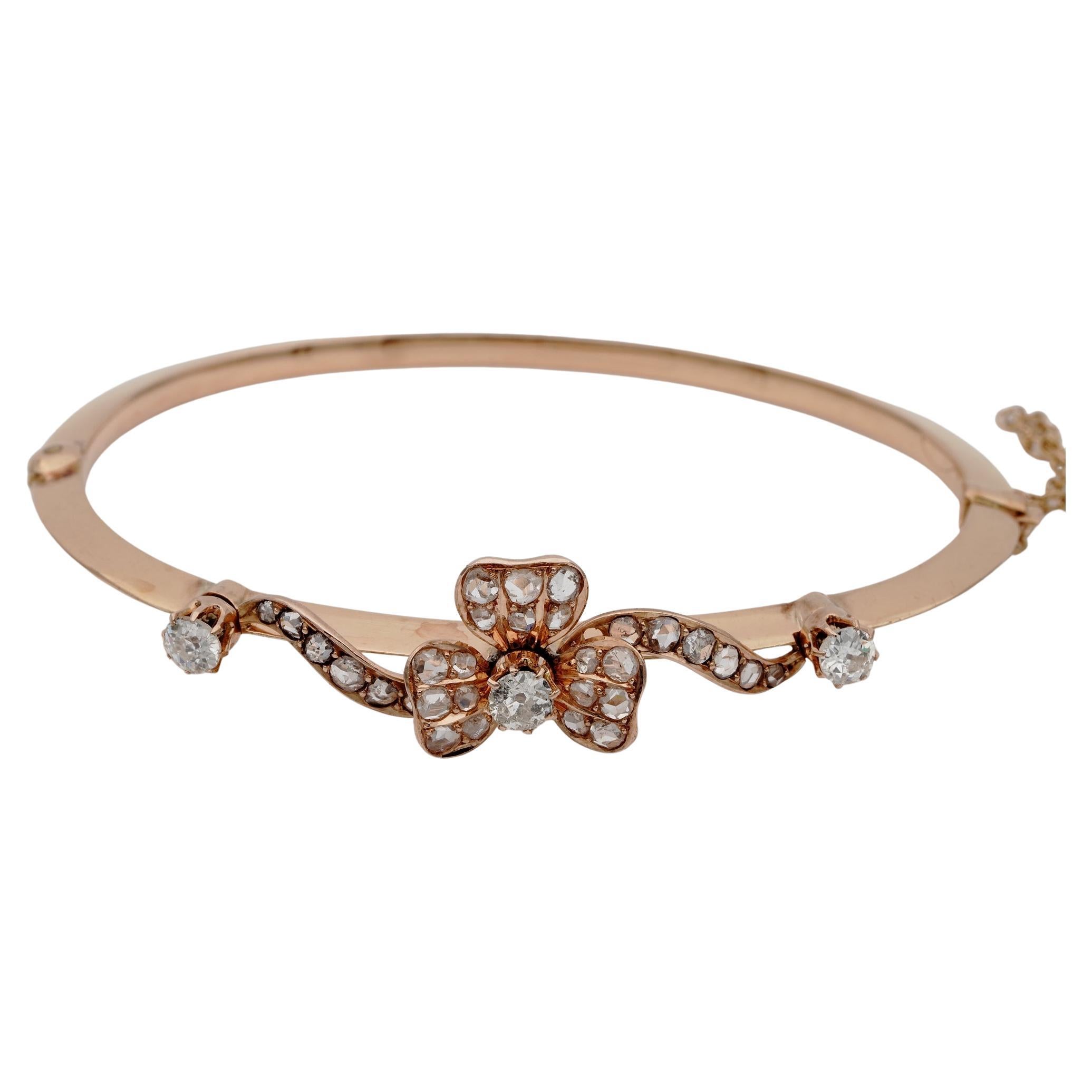 Victorien 2.40 carats Bracelet Shamrock en diamant 18 Kt en vente