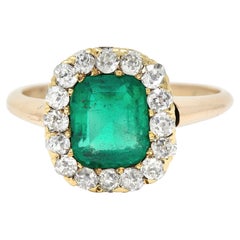 Antique Victorian 2.51 CTW Colombian Emerald Diamond 14 Karat Yellow Gold Halo Ring GIA