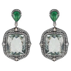 Victorian 25.6 ct. pt. Boucles d'oreilles pendantes en améthyste verte, diamant et émeraude 