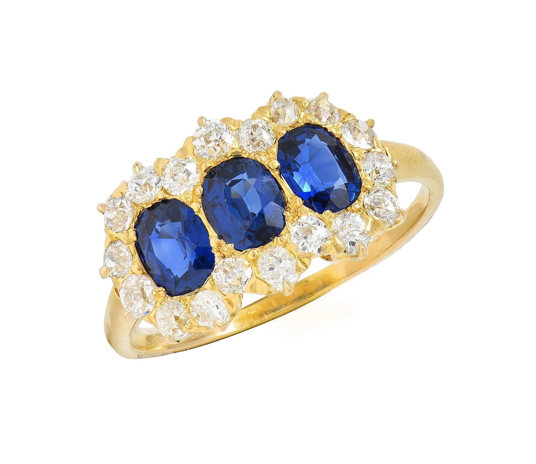Victorian 2.58 CTW Sapphire Diamond 18K Yellow Gold Antique Cluster Band Ring For Sale 1