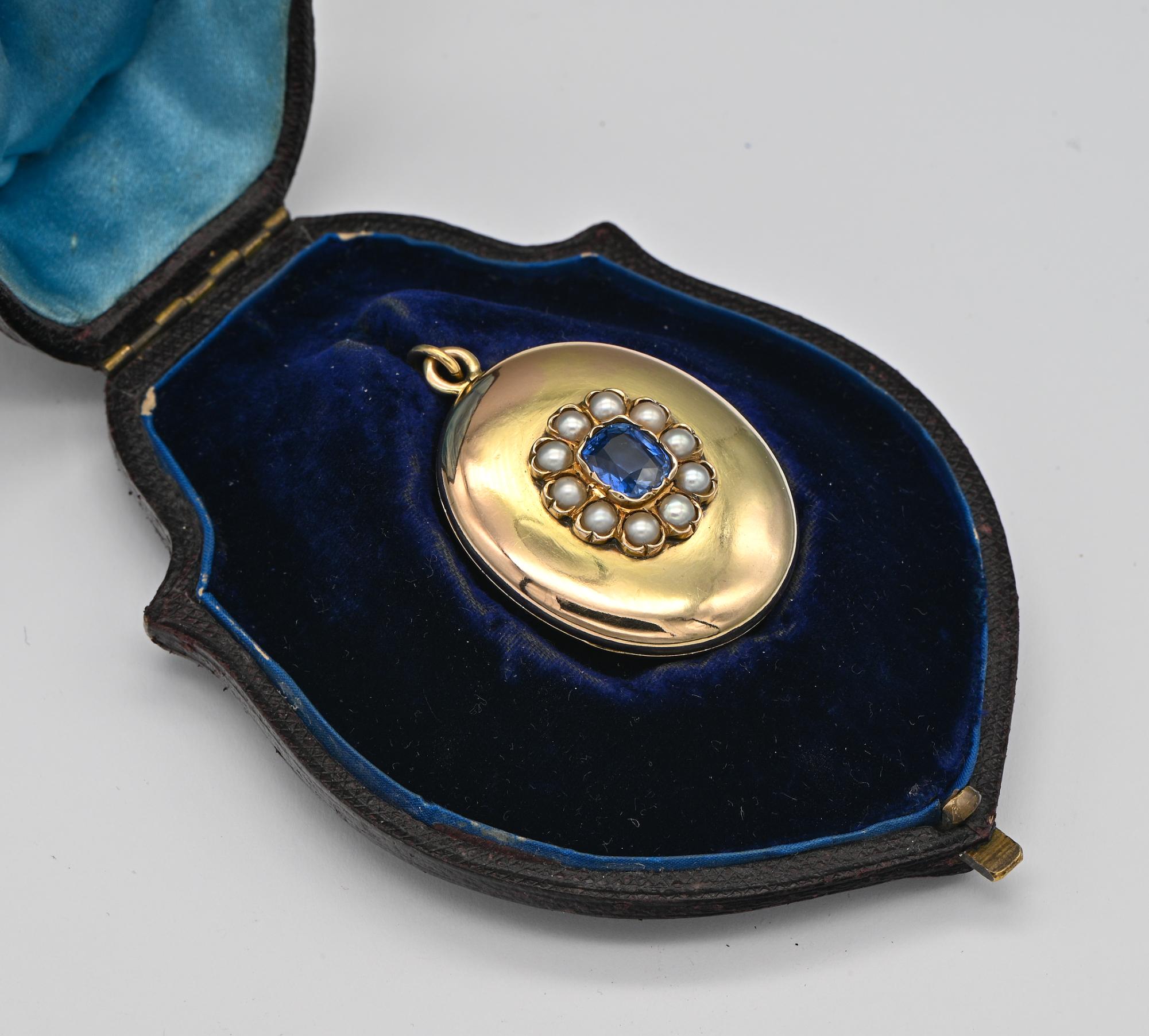 Victorien Médaillon russe victorien en perles de saphir naturel de Ceylan de 2,60 carats en vente