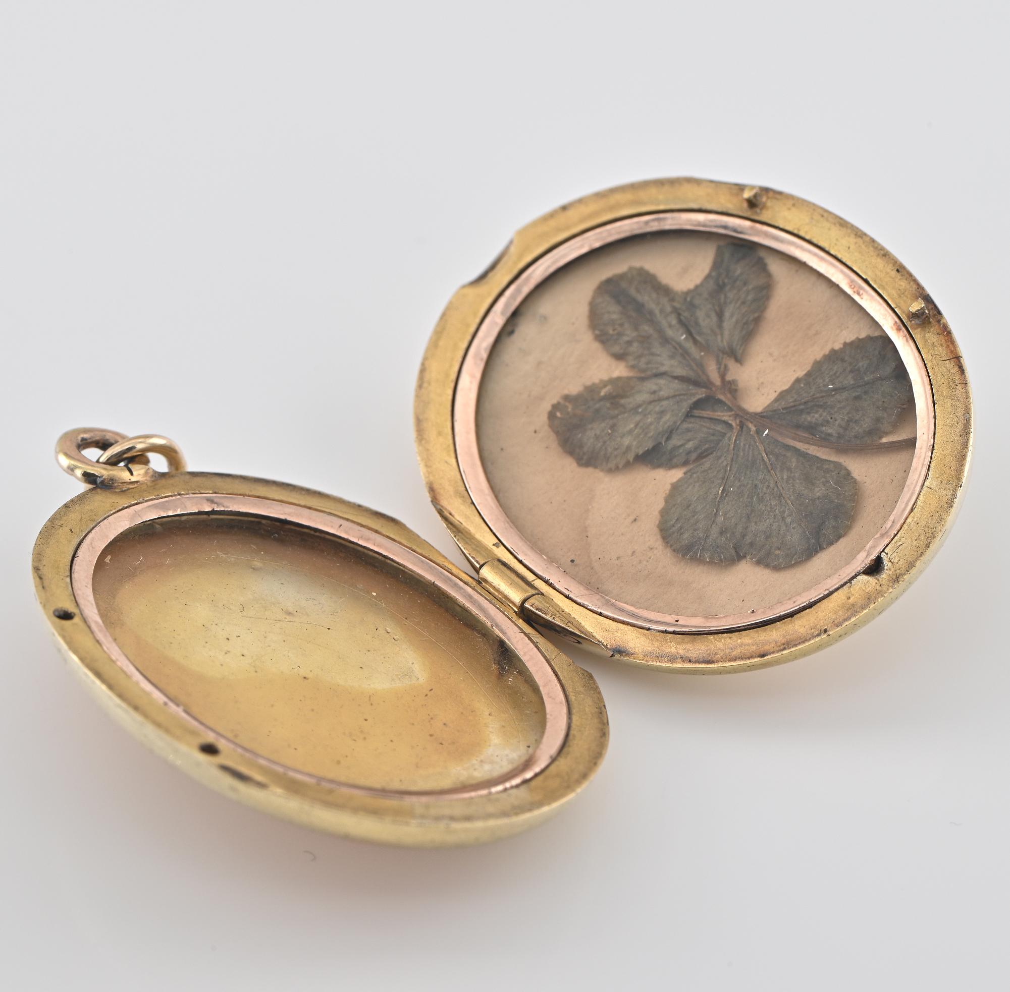 Médaillon russe victorien en perles de saphir naturel de Ceylan de 2,60 carats Unisexe en vente