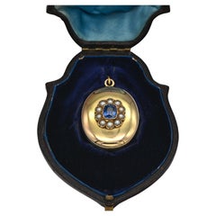 Victorian 2.60 CT Ceylon Natural Sapphire Pearl Russian Locket