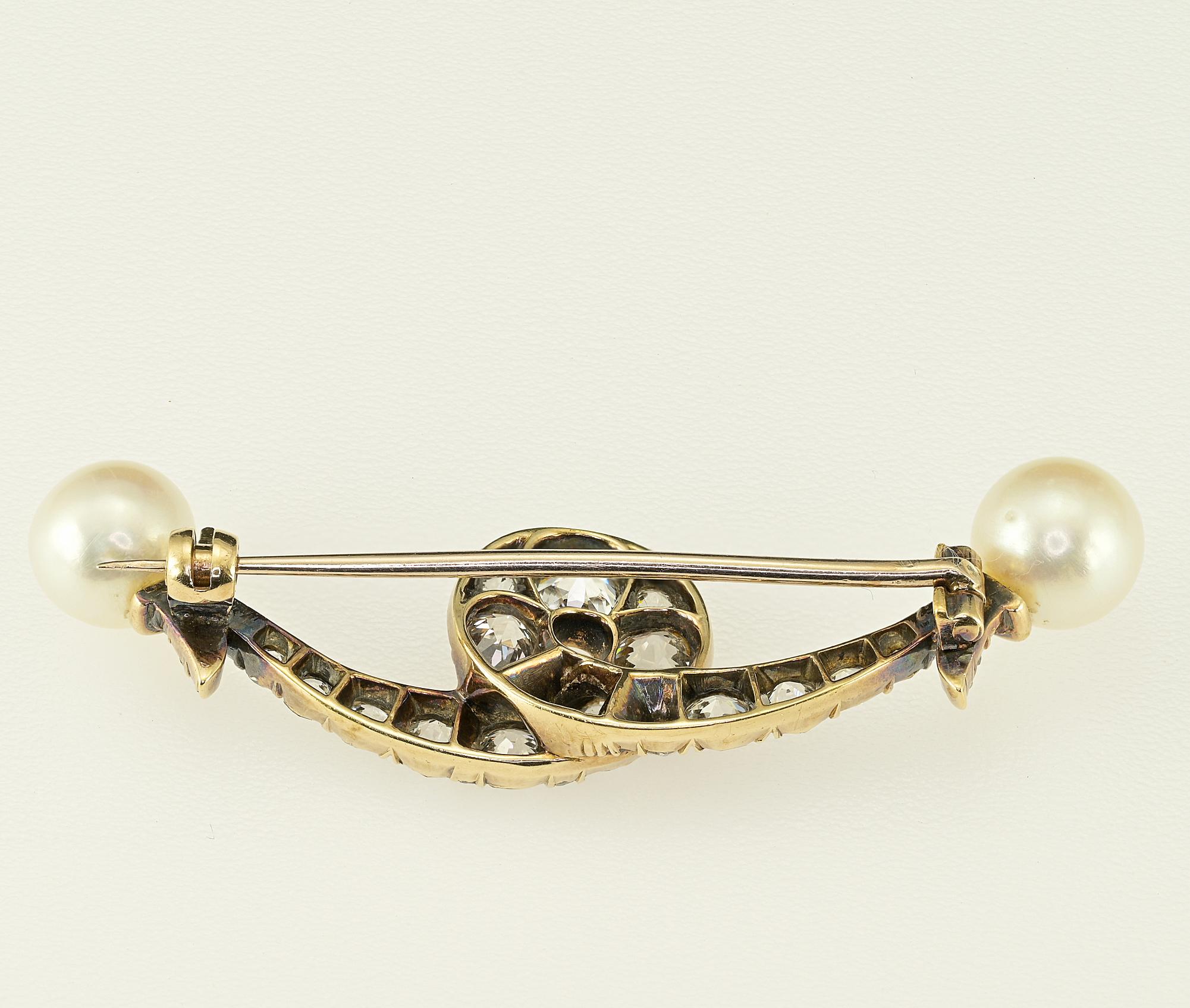 Victorian 2.60 Ct Diamond Natural Pearl Bow Brooch 18 KT For Sale 2