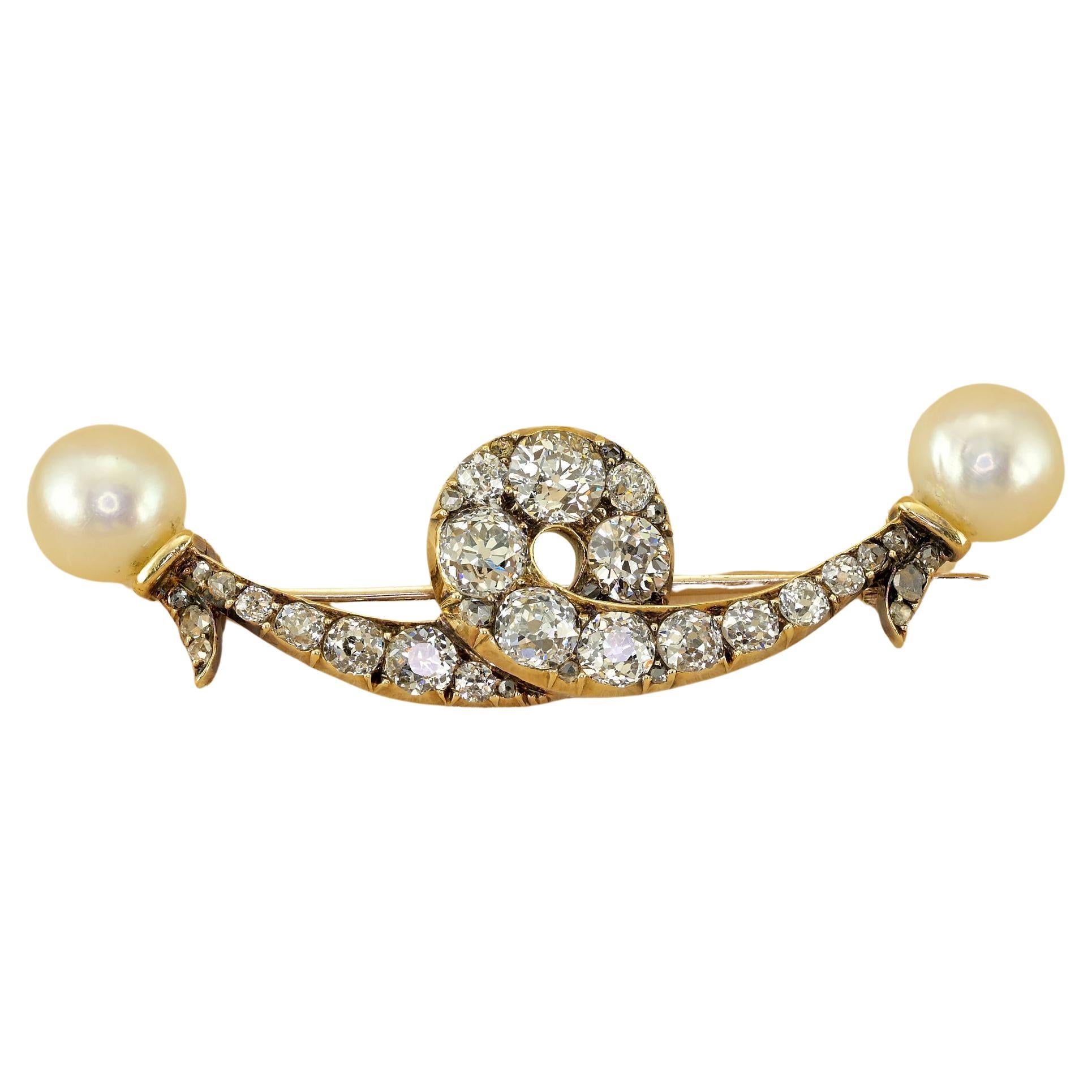 Broche Victorienne 2.60 Ct Diamond Natural Pearl Bow Brooch 18 KT