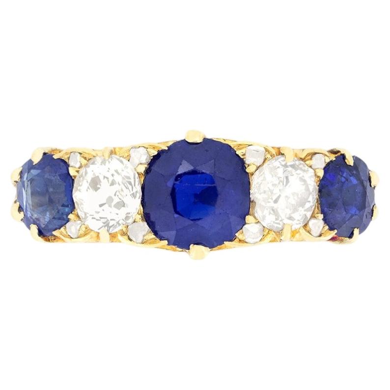 Bague victorienne à cinq pierres en saphir et diamant de 2,60ct, c.1896 en vente