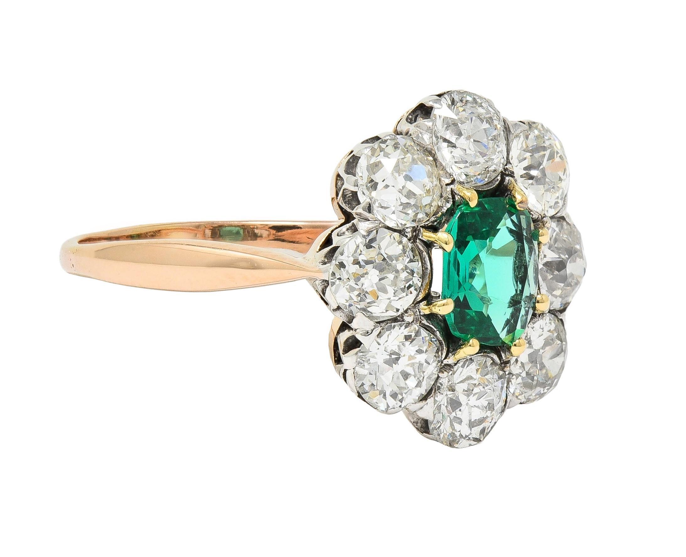 Viktorianischer 2,69 CTW No Oil Kolumbianischer Smaragd Diamant 14K Gold Antiker Ring (Rundschliff) im Angebot