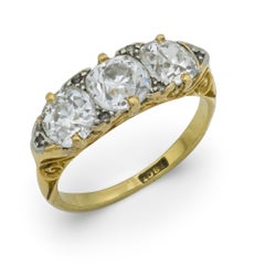 Anillo victoriano de 3 piedras de oro amarillo de 18 quilates con diamantes de 2,80 quilates